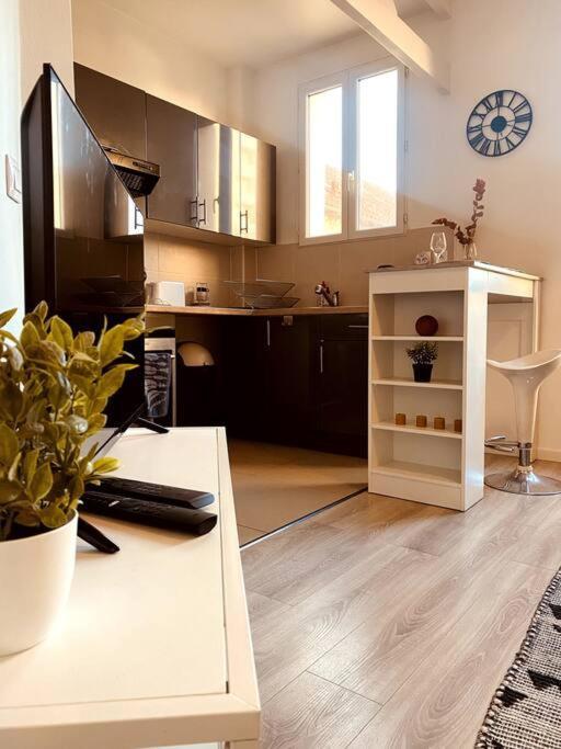 Апартаменти Proche Paris-Calme-Wifi-Netflix Вільжуїф Екстер'єр фото